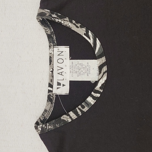 LAVON SPORT pull-over long sleeve top NWT - Picture 10 of 10